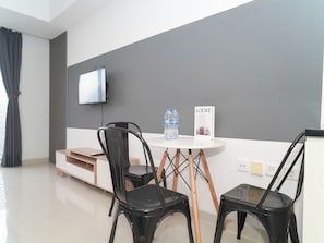 Interior - Cozy Stay Studio Room At West Vista Apartment (Jakarta)