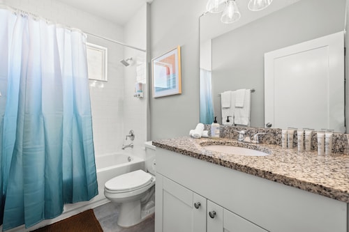 Boho City Escape Sleeps 8 Tampa Heights