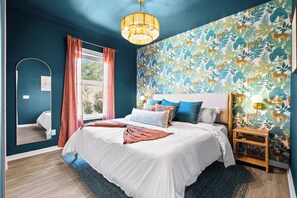 3 bedrooms, iron/ironing board, Internet, bed sheets