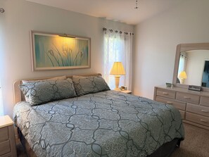 4 bedrooms, iron/ironing board, travel cot, free WiFi - Tremendous 4 bed. -King Triton’s Castle.  Free Snacks. Pool Spa. 4mi Disney (Kissimmee)