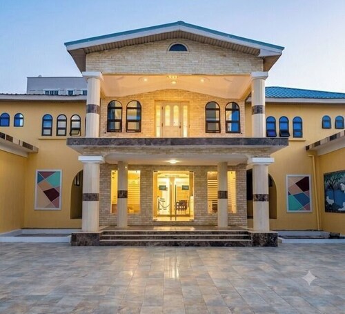 ADONAI HOTEL & APARTMENTS