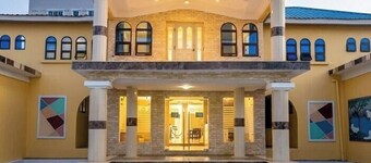 ADONAI HOTEL & APARTMENTS
