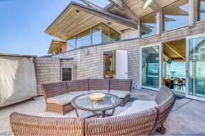 Outdoor dining - Oceanfront Oasis- Custom Gem w/ Unobstructed Haystack Rock View (Cloverdale)