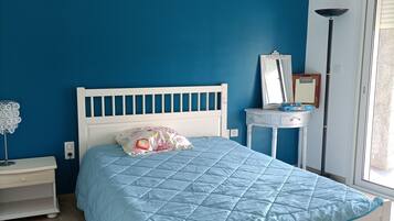 3 bedrooms, iron/ironing board, WiFi