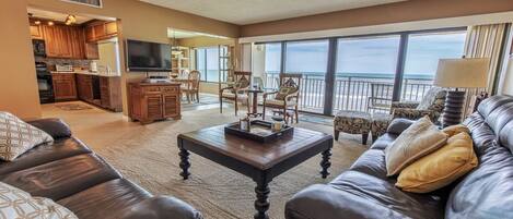 Talo, useita sÀnkyjÀ, parveke, rantanÀköala (Errol By The Sea 301) | Oleskelualue