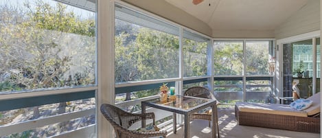 Villa, Plusieurs lits, cuisine, vue sur la piscine (Sea Woods Villa 277) | Restauration en plein air