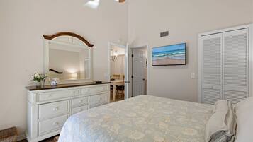3 bedrooms, individually decorated, individually furnished