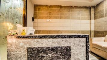 House | Reception