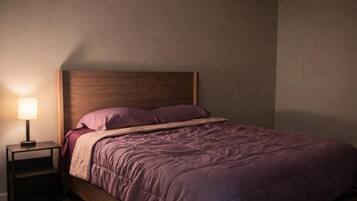 1 bedroom, desk, iron/ironing board, free WiFi
