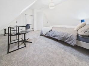 Casa, 3 habitaciones | Ropa de cama 