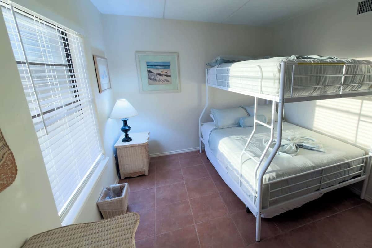 公寓, 多张床, 露台, 泳池景观 (Habitat 1)