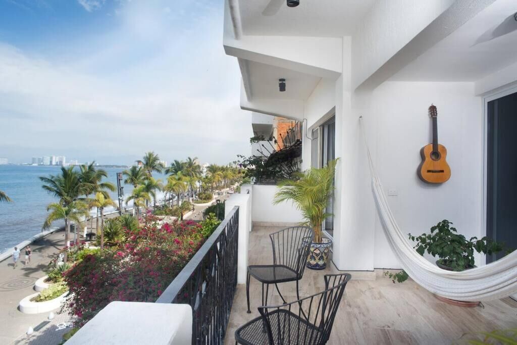 Condo superior, balcón, vista al océano | Terraza o patio