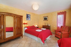 1 bedroom, iron/ironing board, WiFi, bed sheets