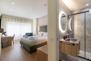 1 bedroom, in-room safe, iron/ironing board, WiFi - Maya Casa Verde - Premium Room in Central Rome (Rome)