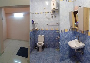 Deluxe Room | Bathroom