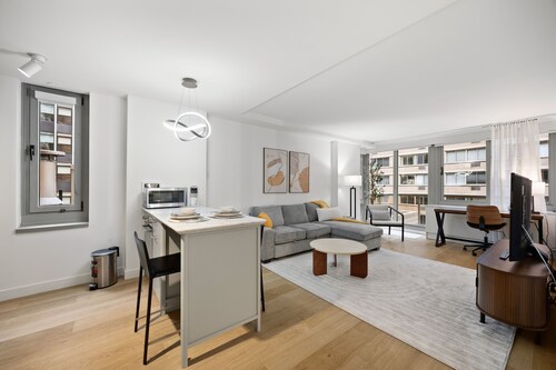 Modern 1BR in Heart of NYC