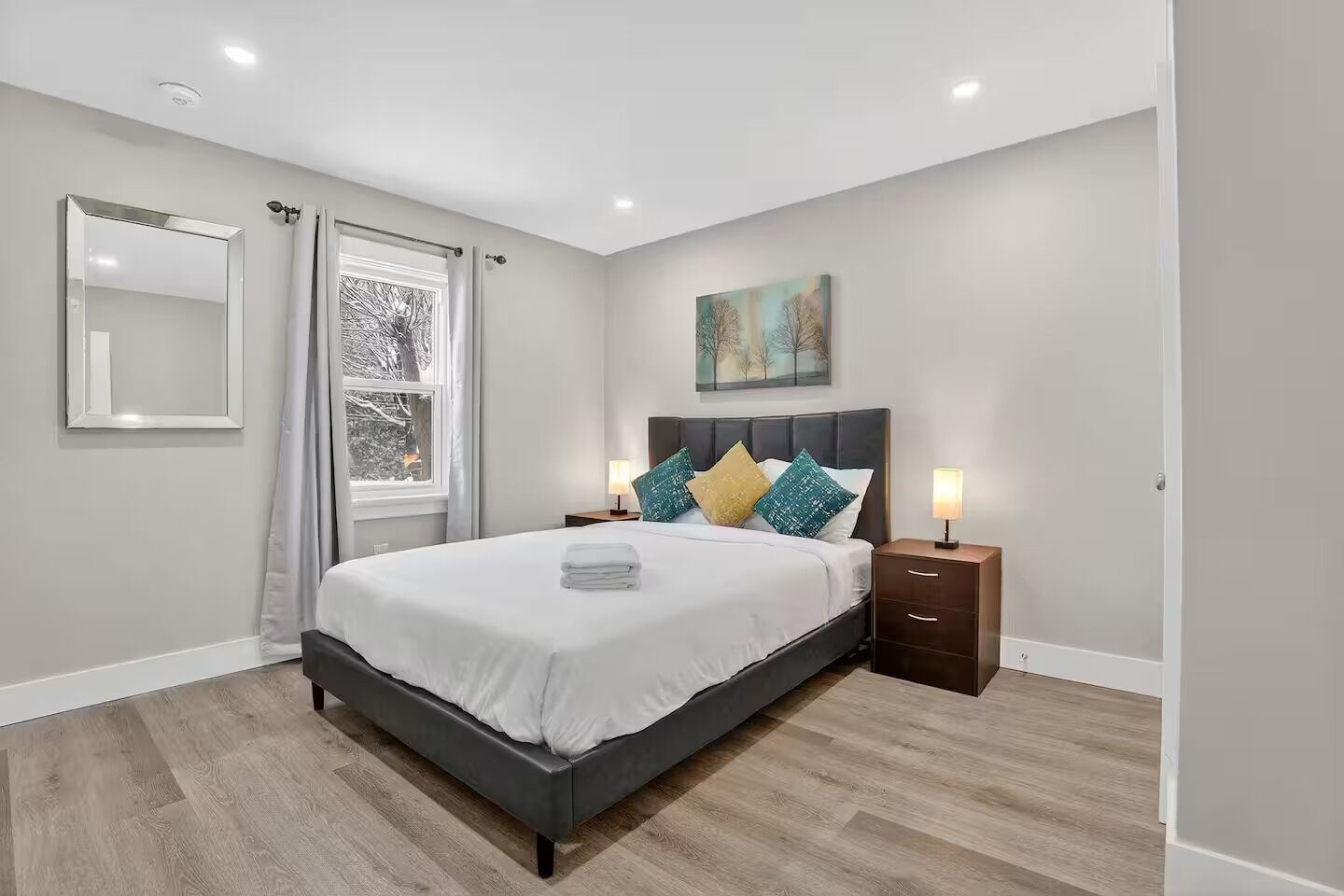 4 Schlafzimmer, Bügeleisen/Bügelbrett, Bettwäsche