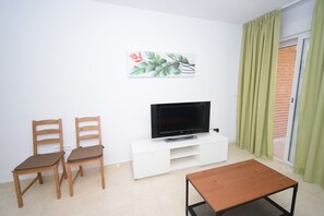 House - Oce3 3A in Benidorm With 2 Bedrooms and 1 Bathrooms (Benidorm)