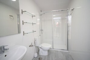 House - Oce3 3A in Benidorm With 2 Bedrooms and 1 Bathrooms (Benidorm)
