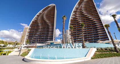Sunset Waves 22-32 in Benidorm
