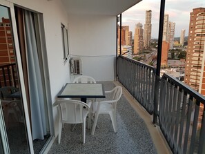 Room - Acacias 4 7B in Benidorm (Benidorm)