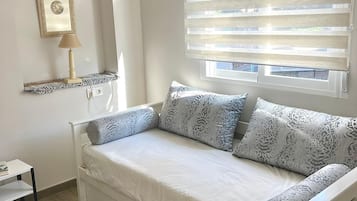 2 bedrooms