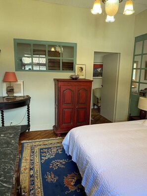 1 bedroom, Internet - Large suite with living room (Pexiora)