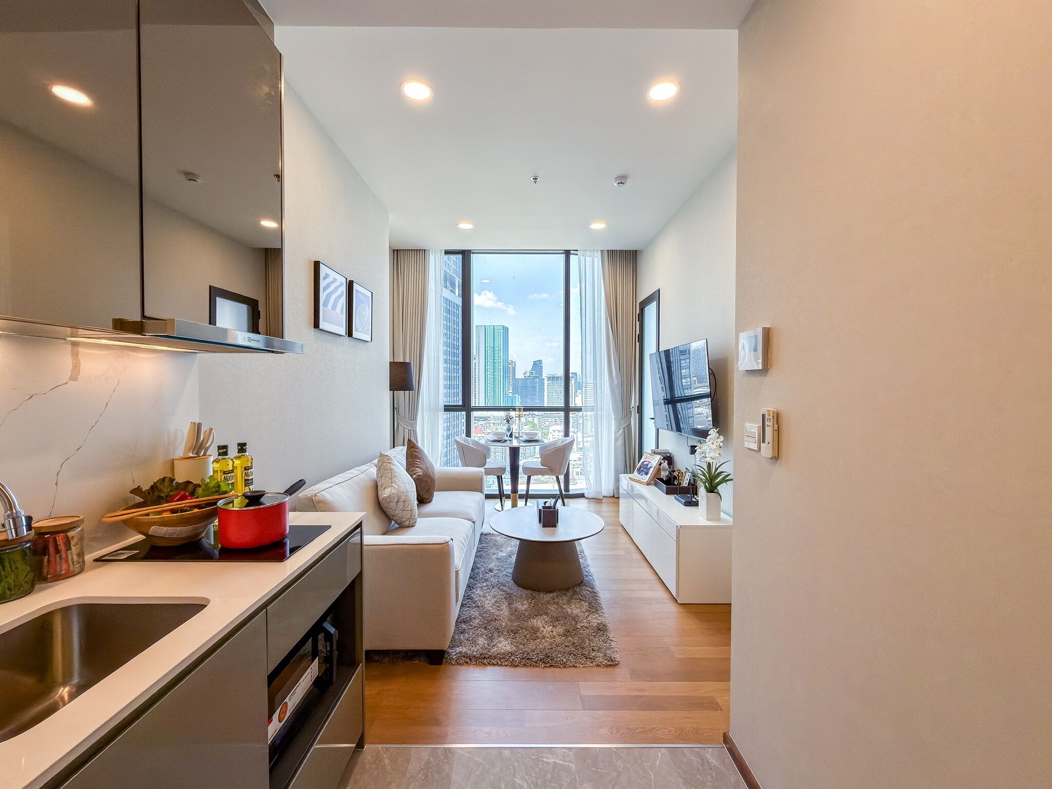 อพาร์ทเมน ท์, 1 ห้องนอน, ระเบียง, วิวสวน | ห้องนั่งเล่น