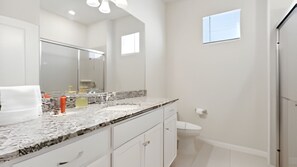 Bathroom - 10br Villa w/ Star Wars Theater & Game Room (Davenport)