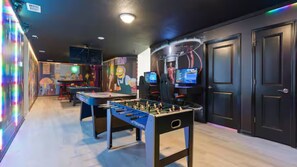 Basic Villa | Games room - 10br Villa w/ Star Wars Theater & Game Room (Davenport)