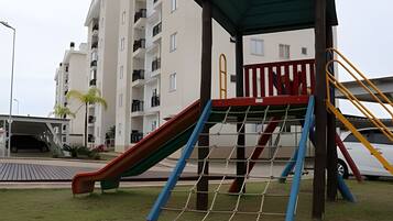 Area anak-anak