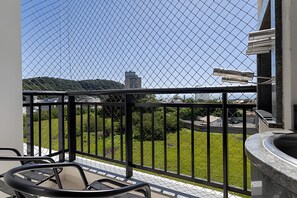 Property grounds - Curta Praia do Quilombo - Palladium (Penha)