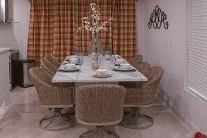 Dining - Southern Elegance Gateway (McDonough)