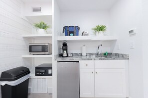 Studio, 1 très grand lit, non-fumeur | Cuisine privée