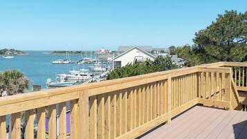 Suite, 1 Bedroom, Harbour View (Sunset Bunk Double Balcony) | Balcony view