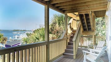 Suite, 1 Schlafzimmer, Hafenblick (Sunset Bunk Double Balcony) | Blick vom Balkon