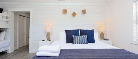 In-room safe, blackout curtains, free WiFi