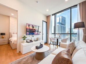 Apartment, 1 Bedroom, Balcony, Garden View | Living room - Central Bangkok New Condo · Walk to Siam Paragon (Bangkok)