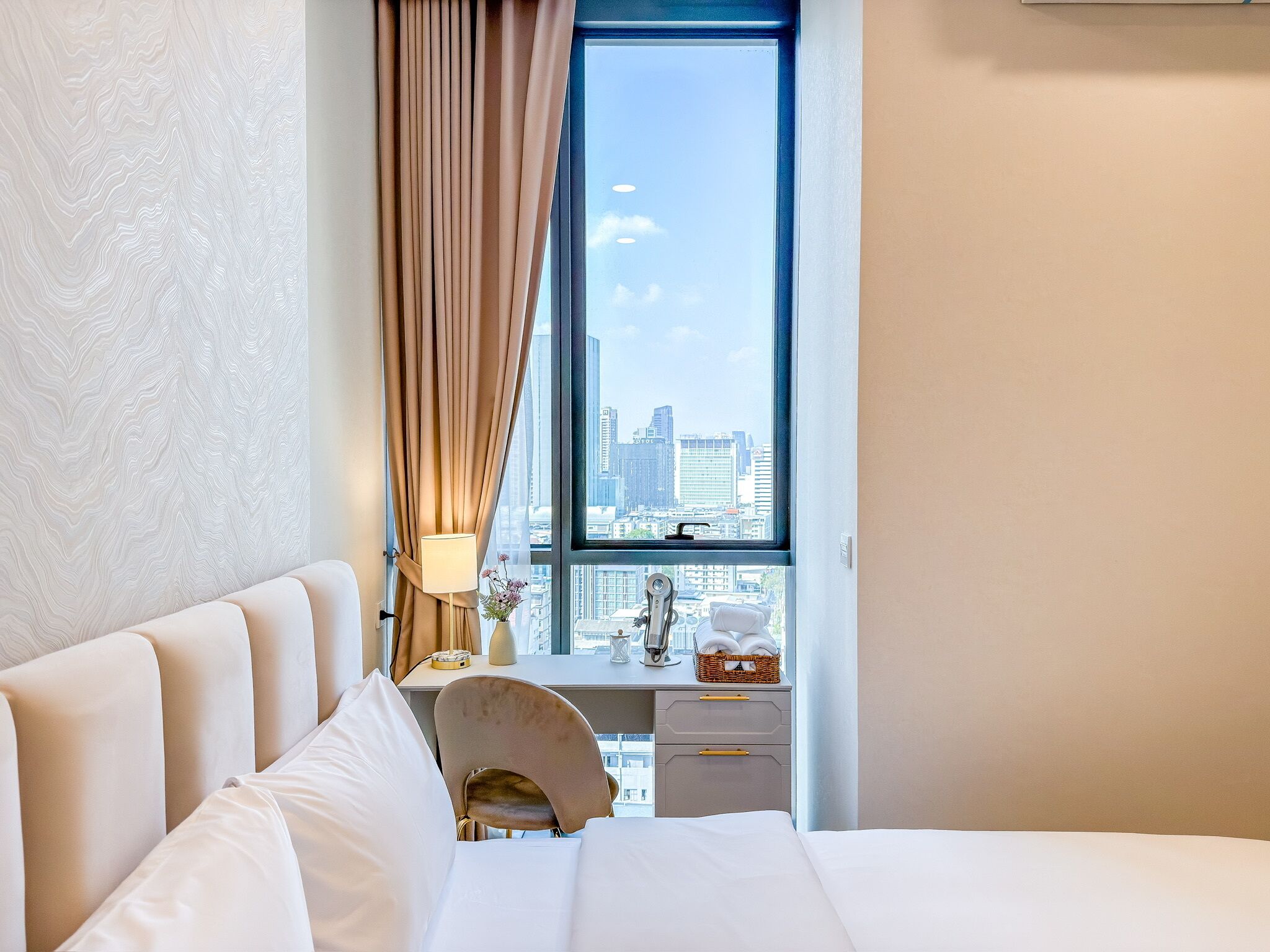 อพาร์ทเมนท์, 1 ห้องนอน, ระเบียง, วิวสวน | ห้องนั่งเล่น