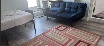 4-bedroom lovely house in serene bayside town with water views,short beach walk