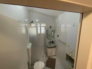 Bathroom - Apartment Bugenvila - Apt With sea view 2 (Vrboska)