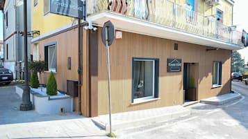 Apartemen | Detail eksterior