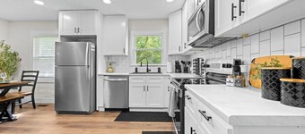 3 BR 2 BTH Knoxville newly remodeled home