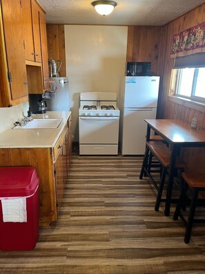 Fridge, microwave, oven, stovetop - Recreational  BaseCamp Cabin 2 (South Fork)