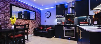 BlueBrick Penthouse Near Reading Town Centre