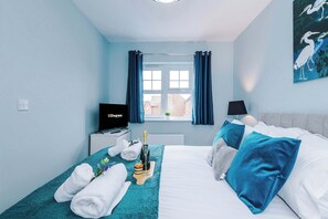 3 chambres, fer et planche à repasser, Wi-Fi, literie fournie