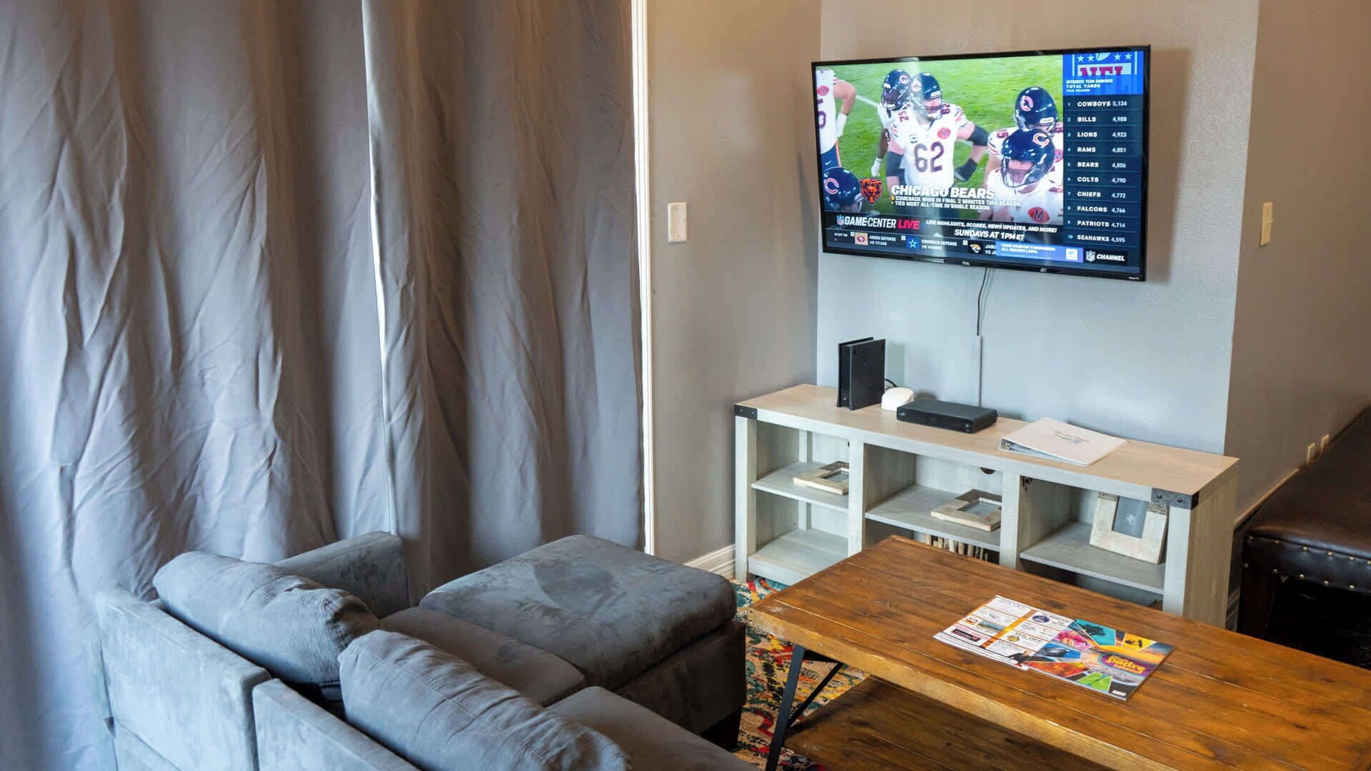 公寓, 多张床, 厨房, 泳池景观 (Harbor by the Sea #1) | 起居区