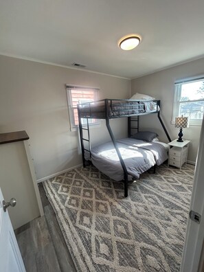 2 habitaciones, wifi gratis y ropa de cama