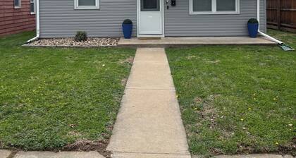 Charming 2-bedroom house with large fenced in yard in the heart of Quincy.