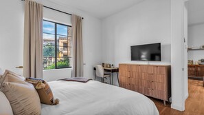1 habitación, tabla de planchar con plancha, wifi gratis y ropa de cama 